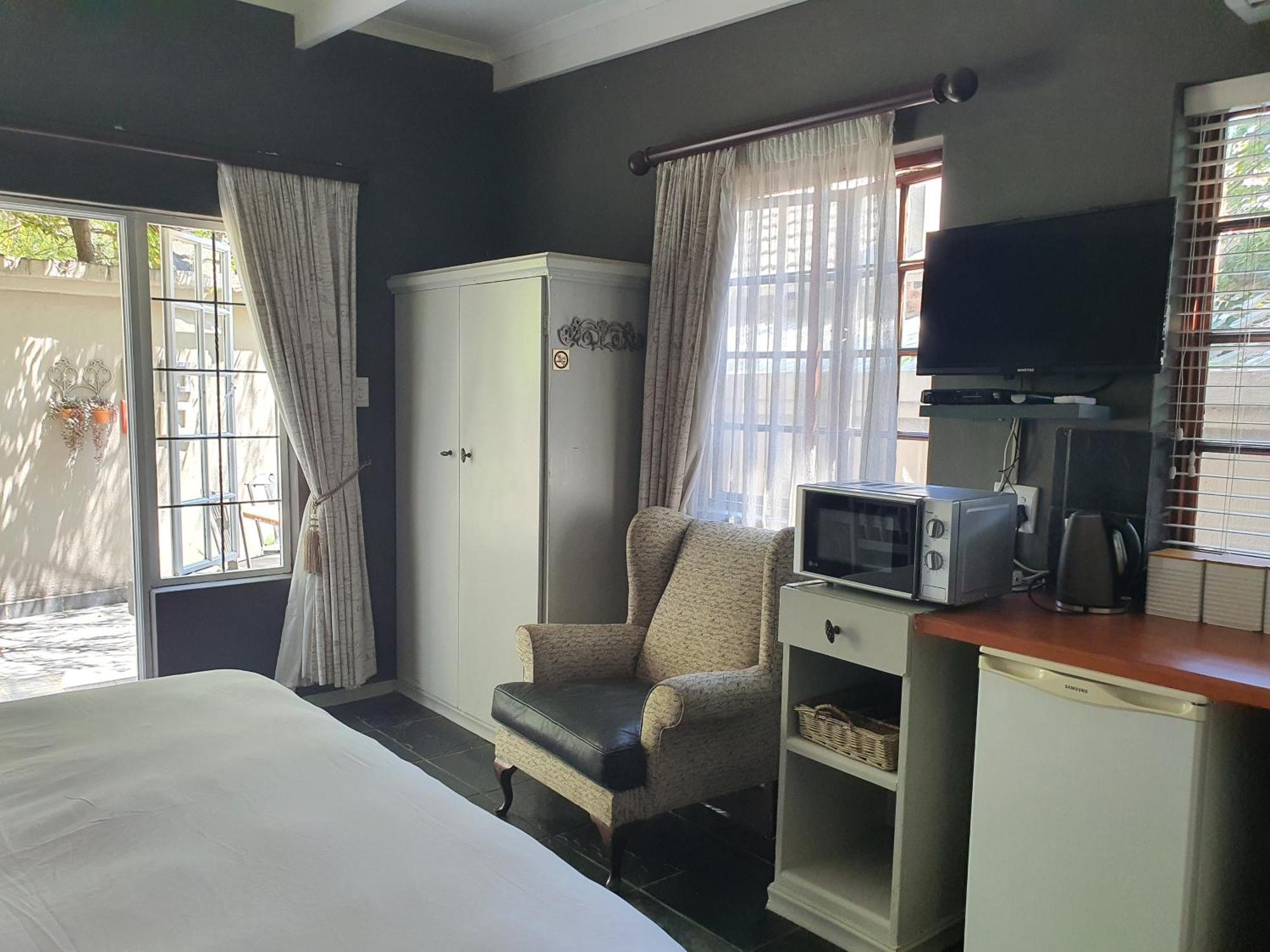 Waterhouse Guest Lodge in Muckleneuk Pretoria-Noord Zimmer foto